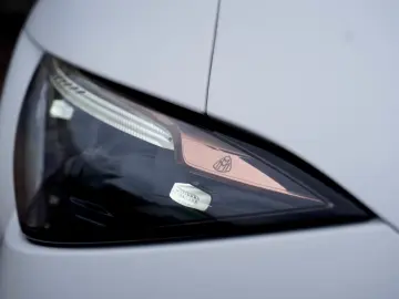Maybach SL 680 MAYBACH MONOGRAM SERIES WHITE AMBIENCE