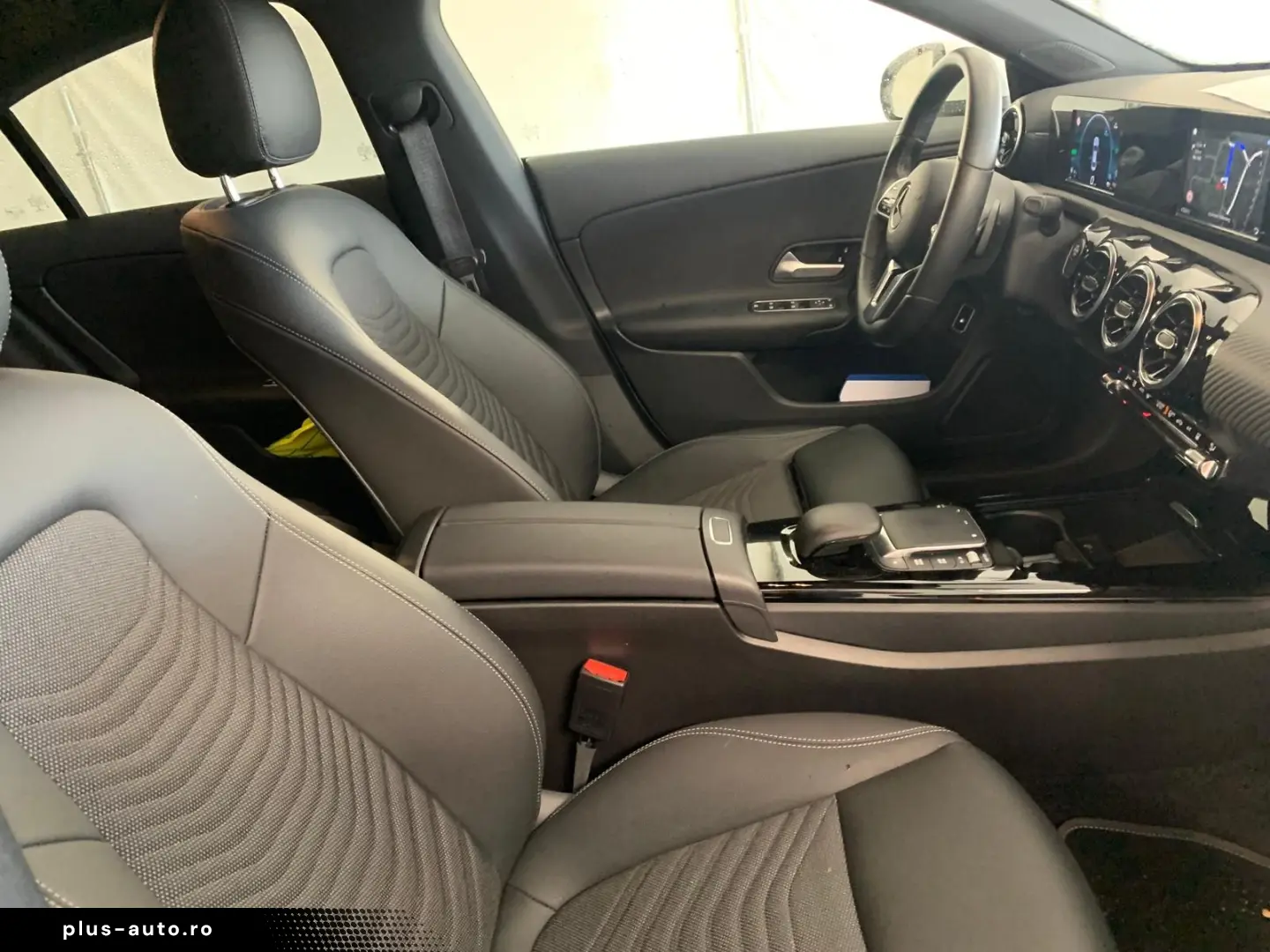 MERCEDES-BENZ CLA 250 e LED MBUX Leder Camera Tempo