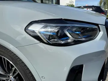 BMW X3 xDr20i MSpo 360 Carbon H&K Laser Keyless Sunroof