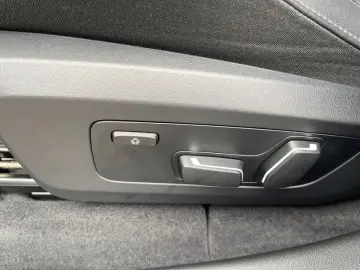 BMW X3 xDr20 MSp IconicGlow 360 DAProf Keyless HUD