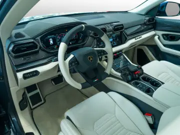 LAMBORGHINI Urus SE   AdPersonam   Lamborghini Nürnberg