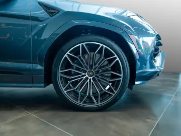 LAMBORGHINI Urus SE   AdPersonam   Lamborghini Nürnberg