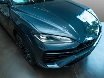 LAMBORGHINI Urus SE   AdPersonam   Lamborghini Nürnberg
