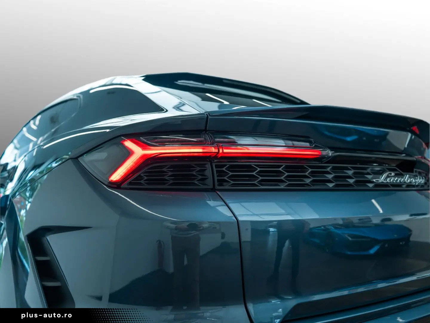 LAMBORGHINI Urus SE   AdPersonam   Lamborghini Nürnberg