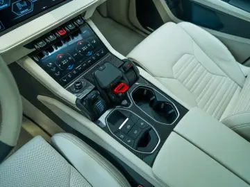 LAMBORGHINI Urus SE   AdPersonam   Lamborghini Nürnberg