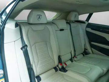 LAMBORGHINI Urus SE   AdPersonam   Lamborghini Nürnberg