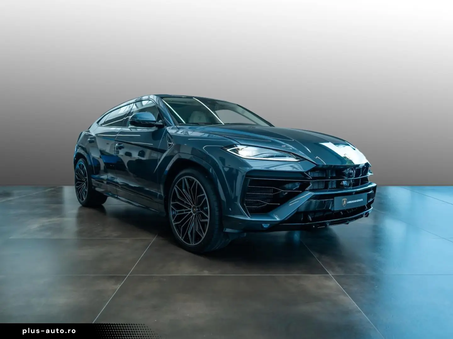 LAMBORGHINI Urus SE   AdPersonam   Lamborghini Nürnberg