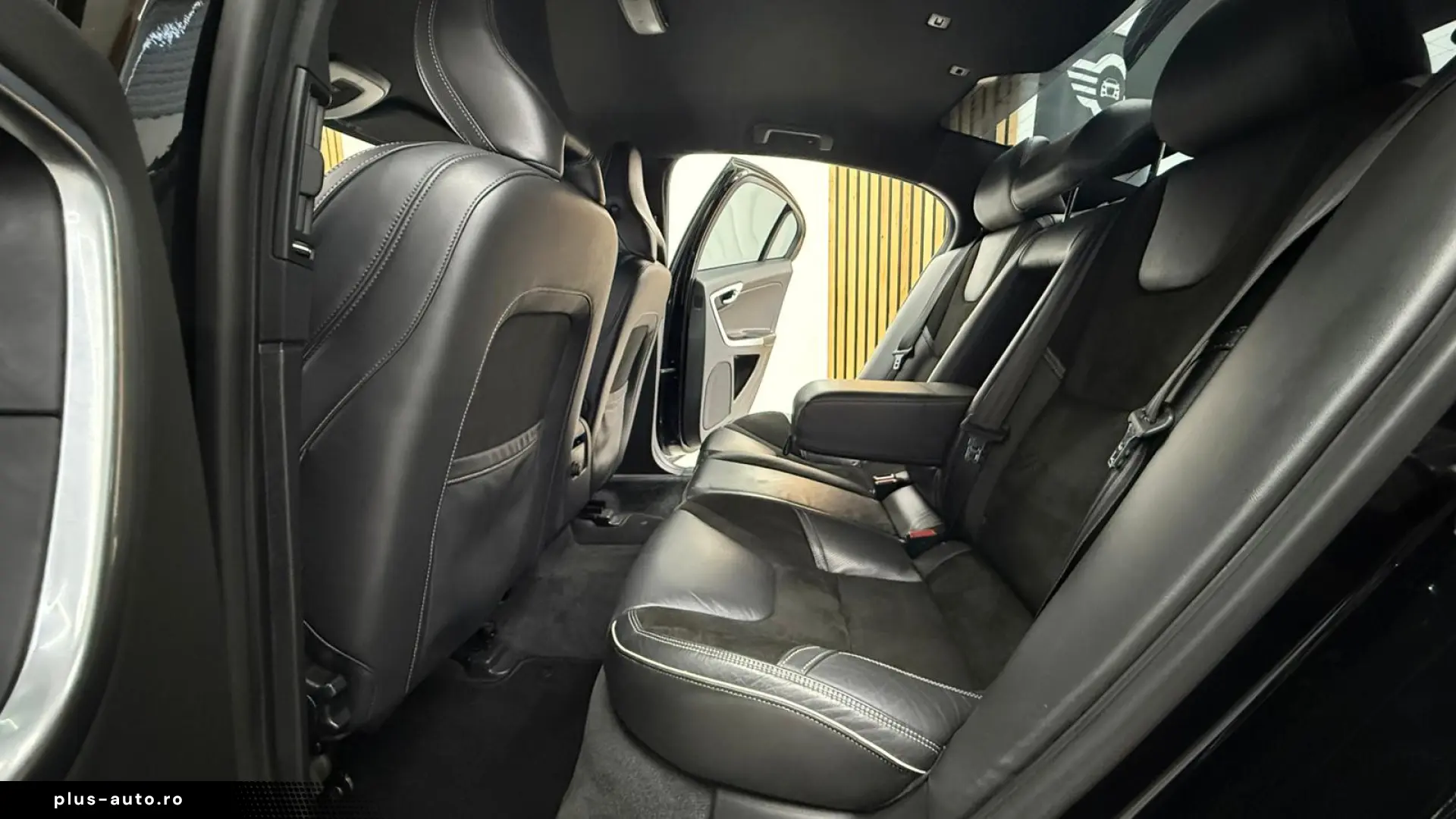 Volvo S60 R-design