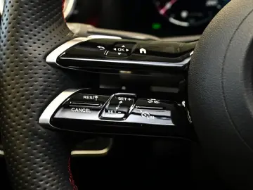 MERCEDES-BENZ CLA 250 e Coupé AMG Sport Advanced  Di&hellip;