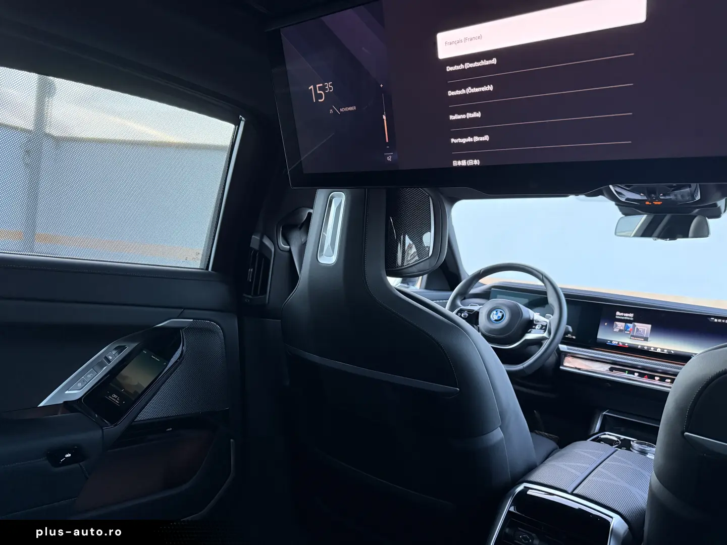 BMW 750e PHEV XDRIVE THEATRE TV HUD B&W 2023