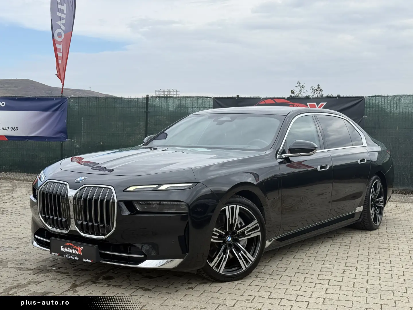 750e xDrive • TV • Executive Lounge • Masaj • R21