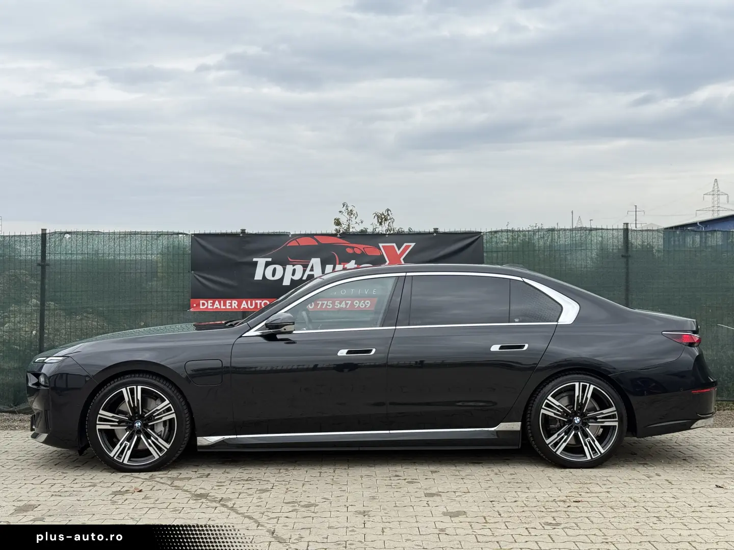 750e xDrive • TV • Executive Lounge • Masaj • R21
