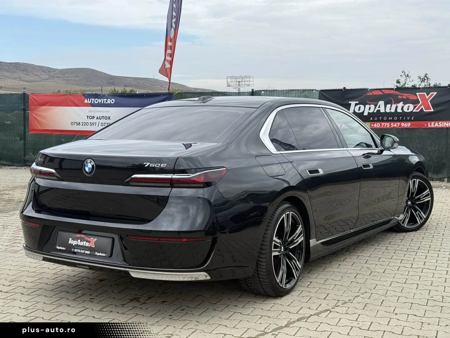 750e xDrive • TV • Executive Lounge • Masaj • R21