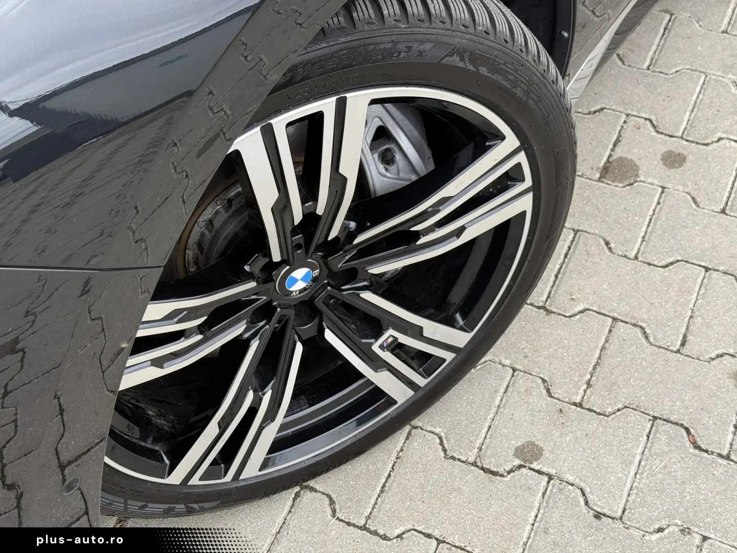 750e xDrive • TV • Executive Lounge • Masaj • R21