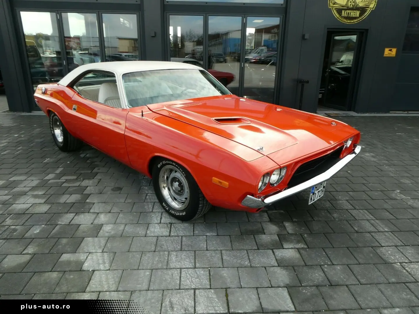 DODGE Challenger  383 Muscle Car