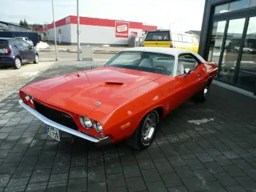 DODGE Challenger  383 Muscle Car
