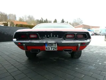 DODGE Challenger  383 Muscle Car