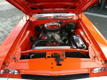 DODGE Challenger  383 Muscle Car