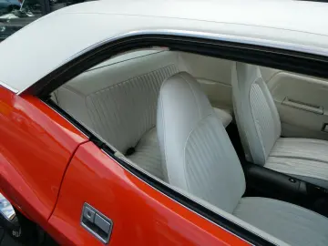 DODGE Challenger  383 Muscle Car