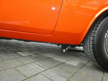 DODGE Challenger  383 Muscle Car