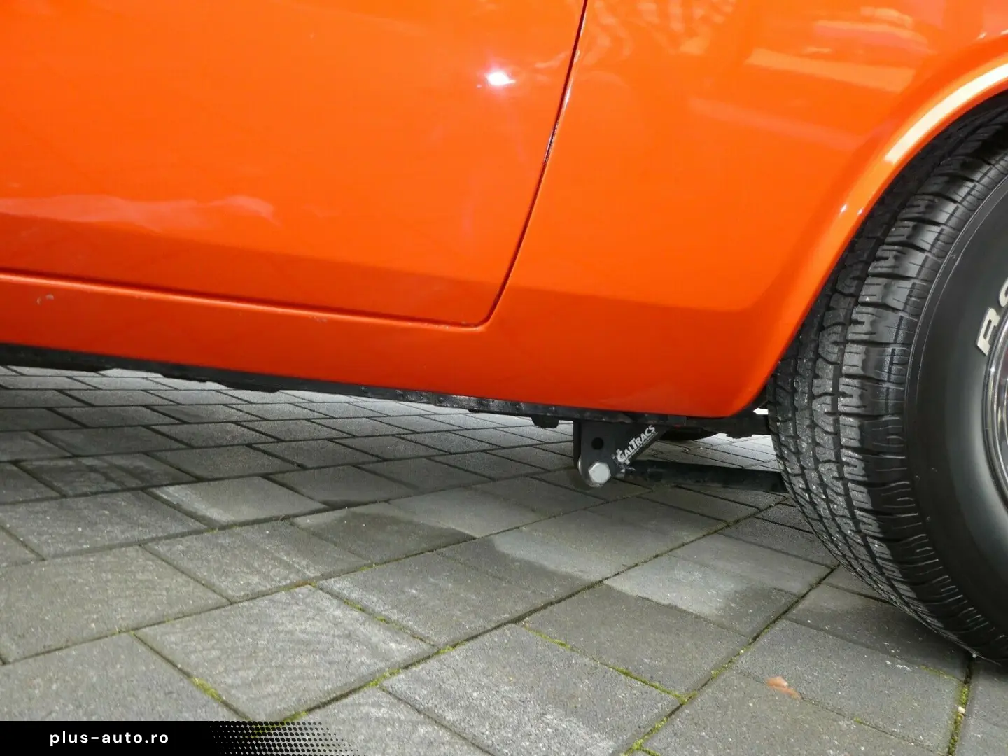 DODGE Challenger  383 Muscle Car