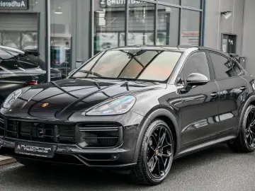 PORSCHE Cayenne Turbo GT Coupe  Rear Entertainment !