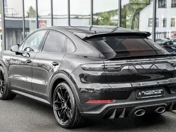 PORSCHE Cayenne Turbo GT Coupe  Rear Entertainment !