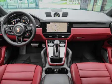 PORSCHE Cayenne Turbo GT Coupe  Rear Entertainment !