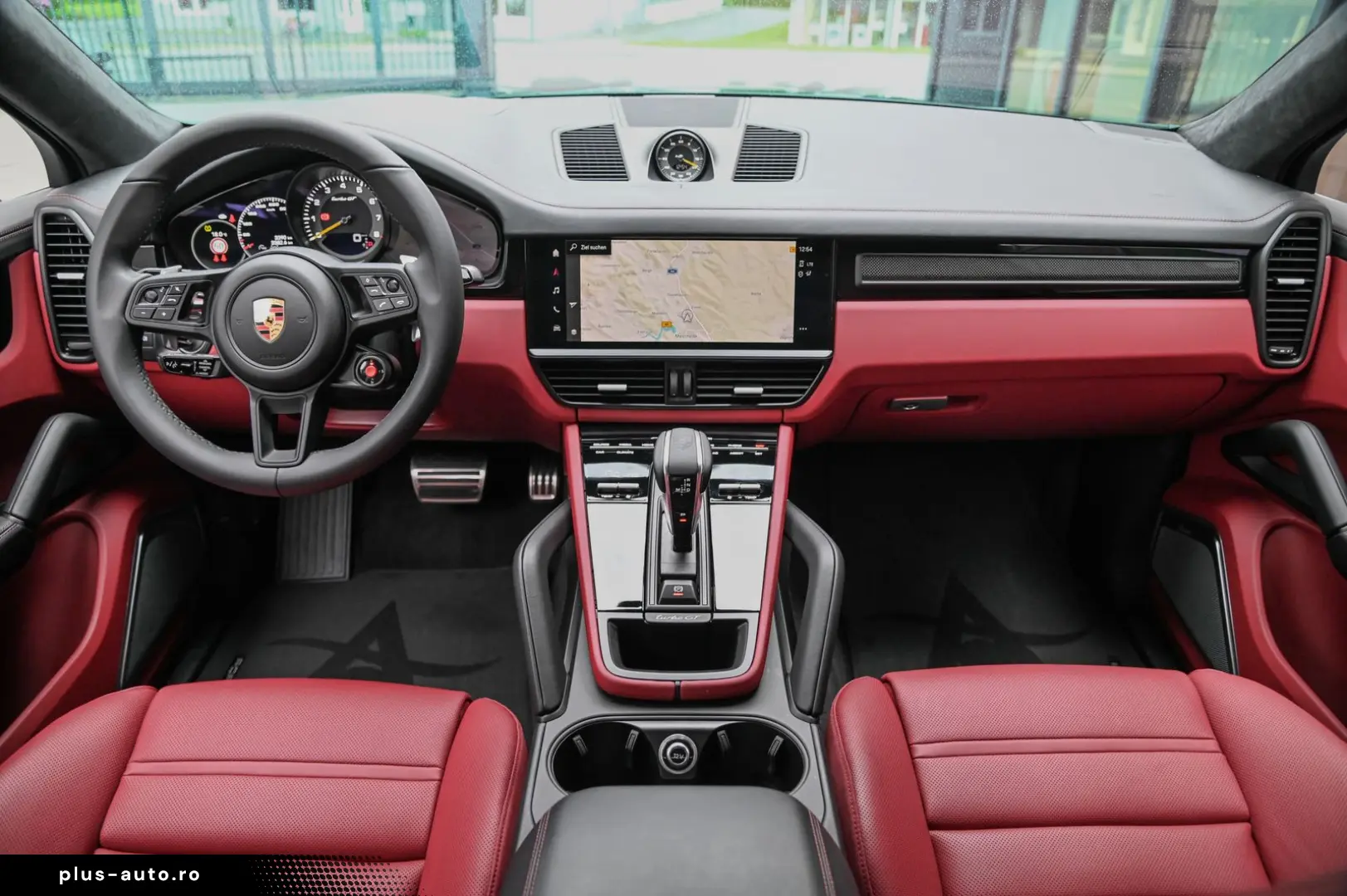 PORSCHE Cayenne Turbo GT Coupe  Rear Entertainment !