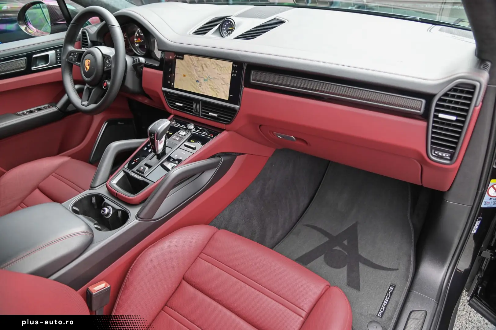 PORSCHE Cayenne Turbo GT Coupe  Rear Entertainment !