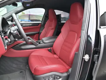 PORSCHE Cayenne Turbo GT Coupe  Rear Entertainment !