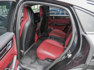 PORSCHE Cayenne Turbo GT Coupe  Rear Entertainment !