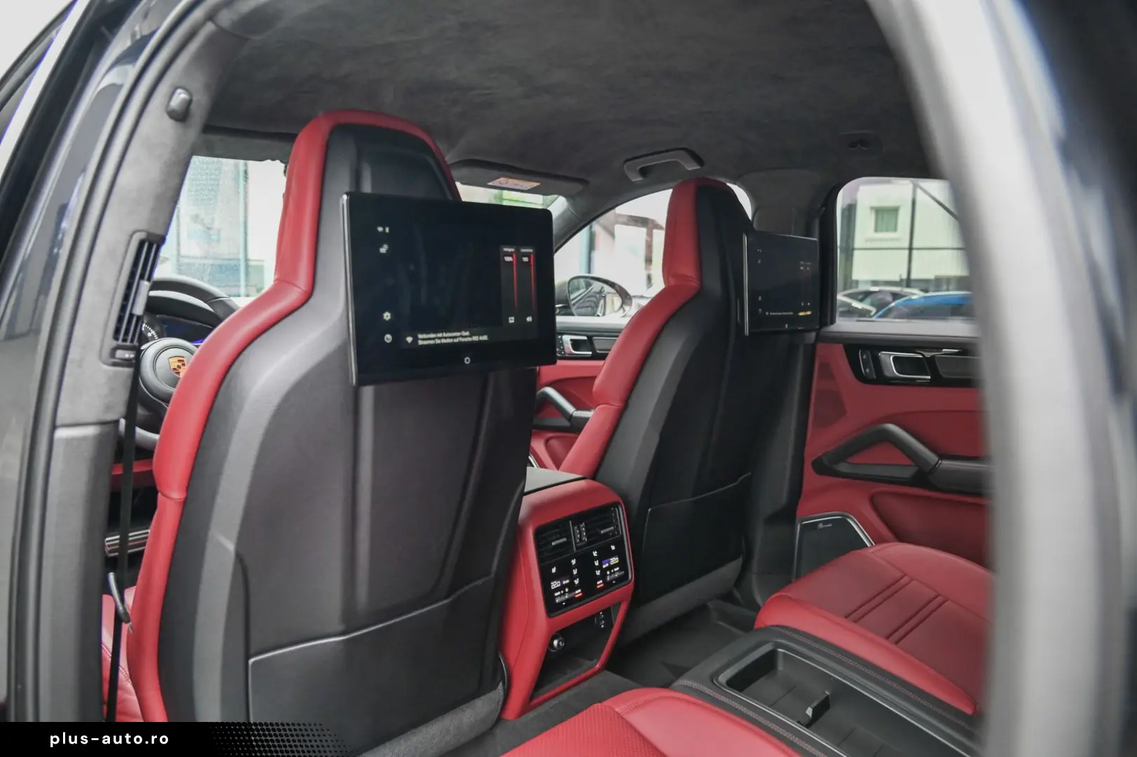PORSCHE Cayenne Turbo GT Coupe  Rear Entertainment !