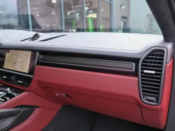 PORSCHE Cayenne Turbo GT Coupe  Rear Entertainment !