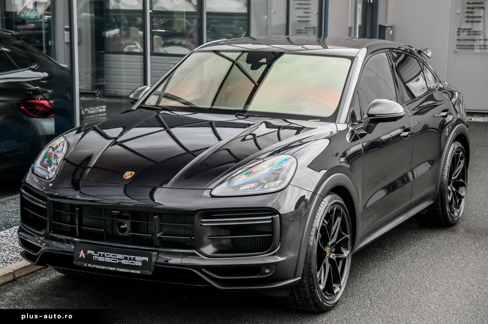 PORSCHE Cayenne Turbo GT Coupe  Rear Entertainment !