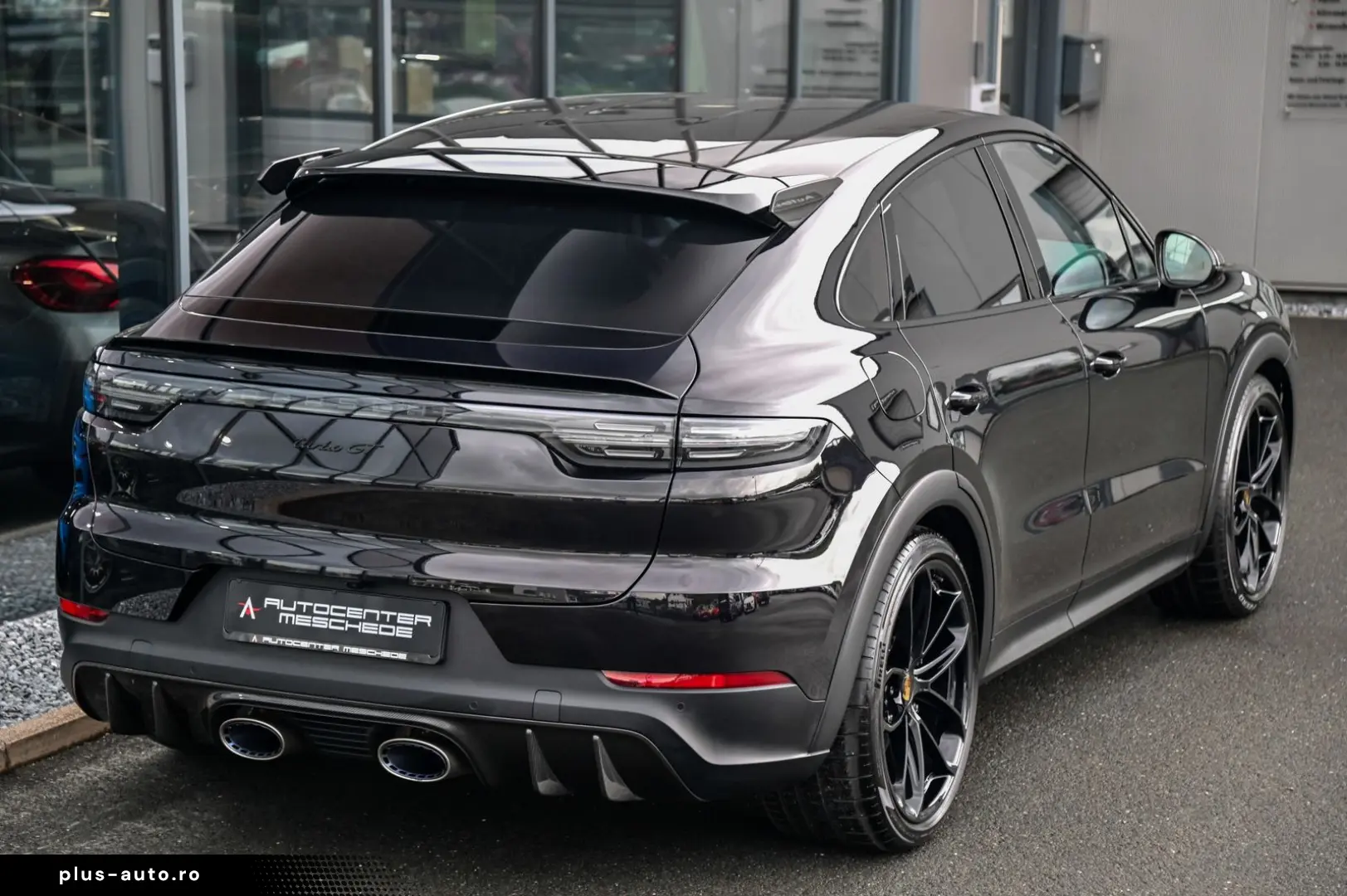 PORSCHE Cayenne Turbo GT Coupe  Rear Entertainment !