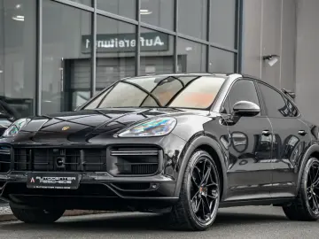 PORSCHE Cayenne Turbo GT Coupe  Rear Entertainment !