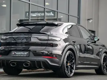 PORSCHE Cayenne Turbo GT Coupe  Rear Entertainment !