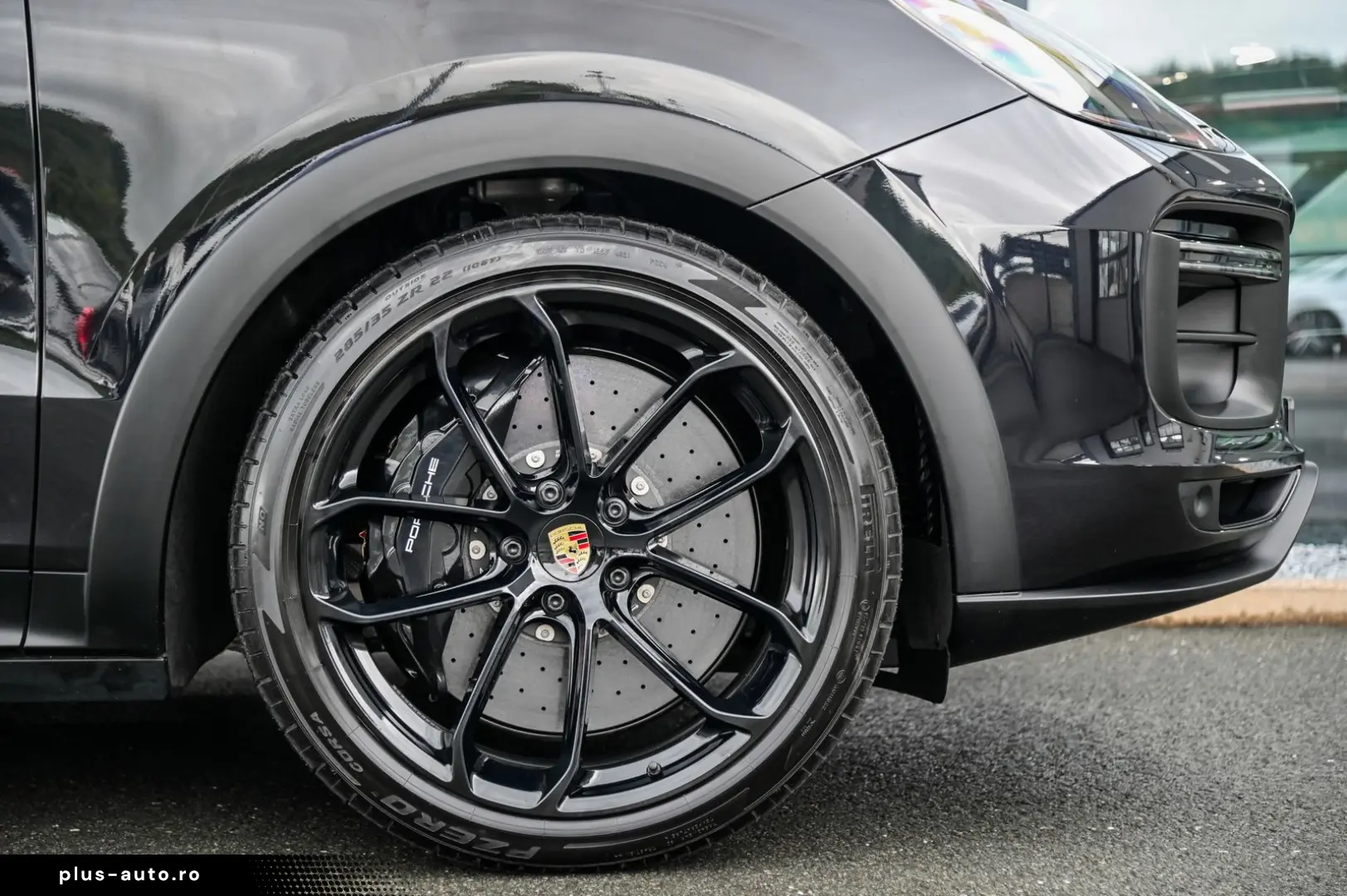 PORSCHE Cayenne Turbo GT Coupe  Rear Entertainment !