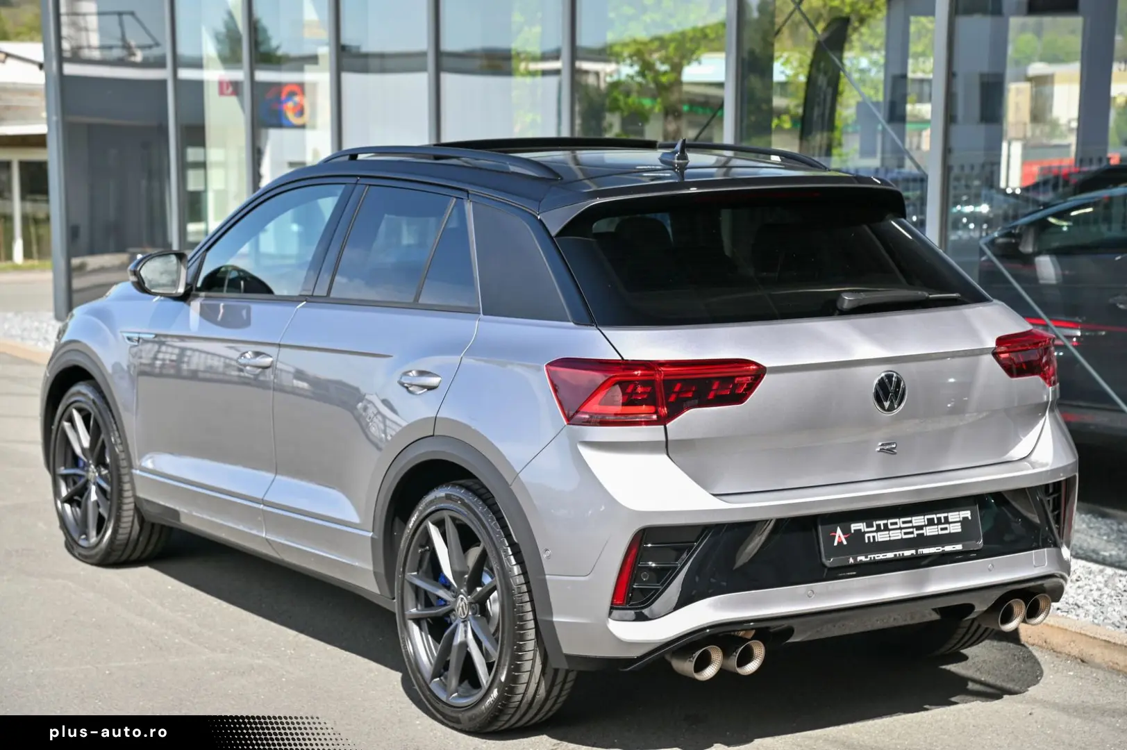 VW T-Roc R 4Motion DSG Pano  AHK  Akrapovic  19