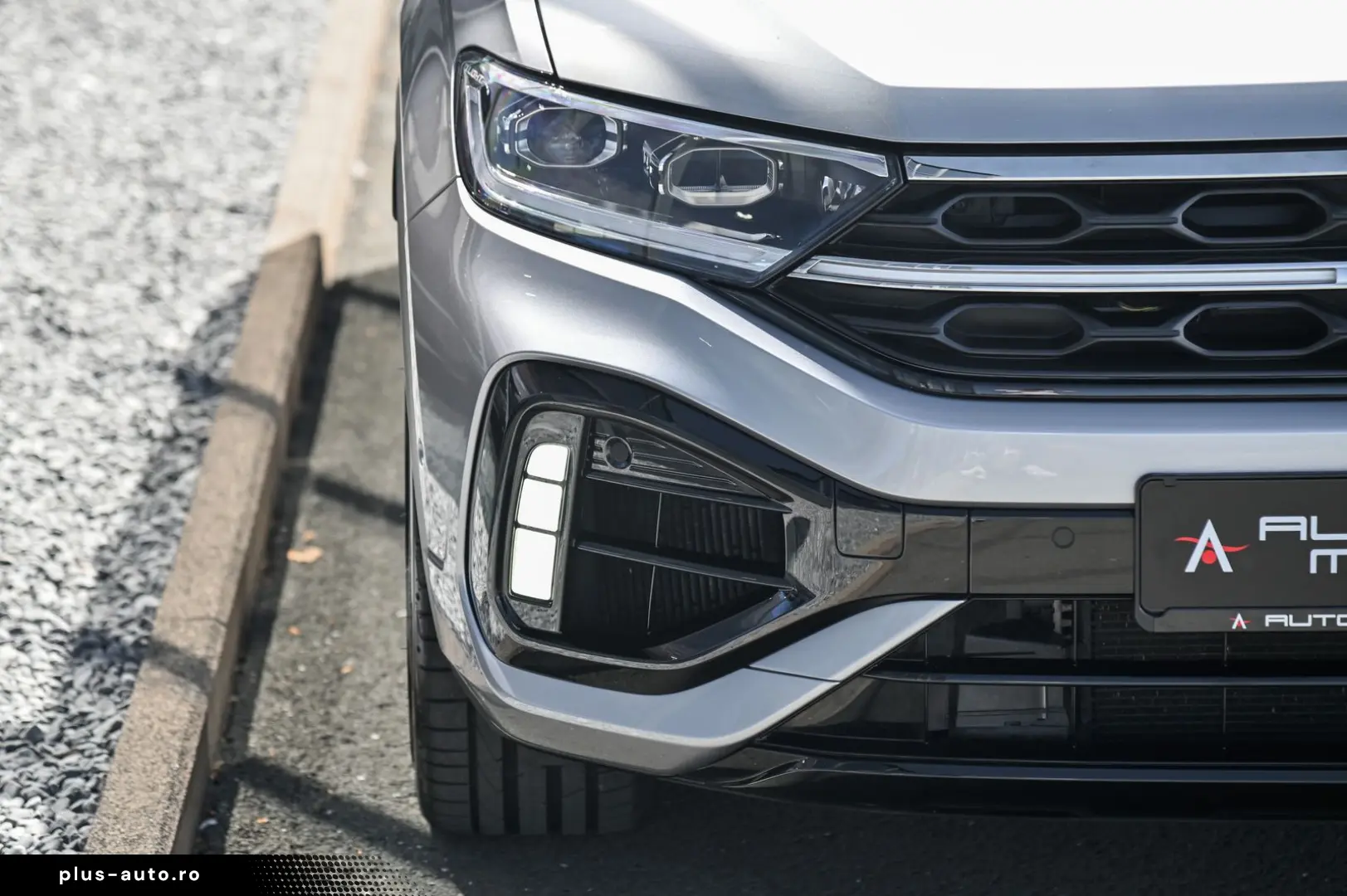 VW T-Roc R 4Motion DSG Pano  AHK  Akrapovic  19
