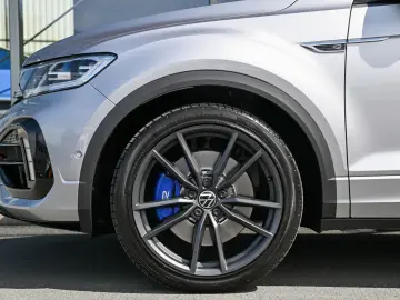 VW T-Roc R 4Motion DSG Pano  AHK  Akrapovic  19