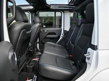 JEEP Wrangler Plug-In Hybrid Rubicon 4xe  AEV 2 5  !