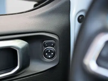 JEEP Wrangler Plug-In Hybrid Rubicon 4xe  AEV 2 5  !