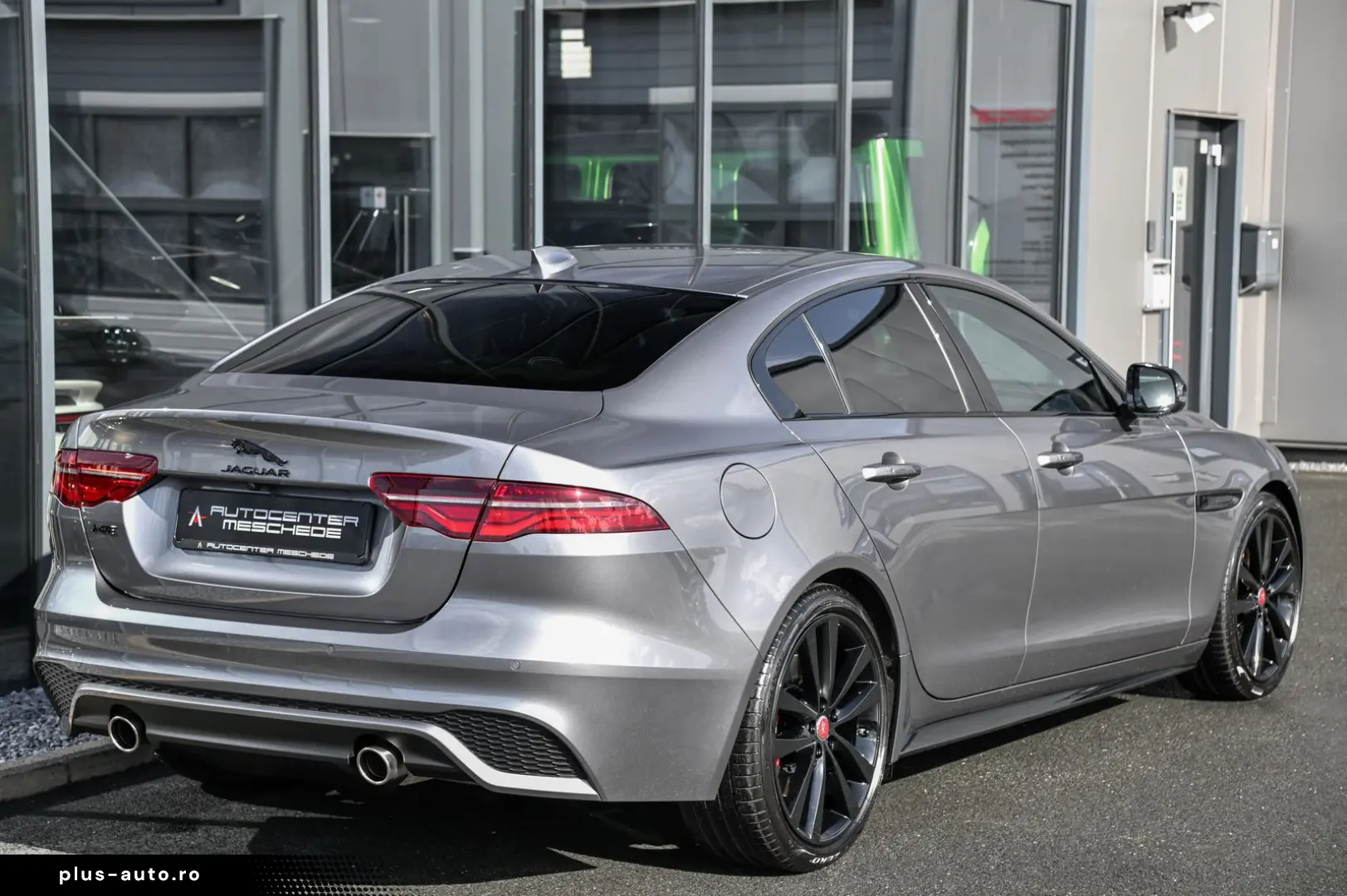 JAGUAR XE P250 Edition R-Dynamic Black Pack  Meridian
