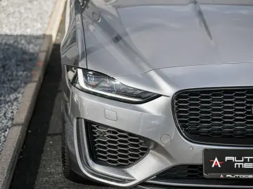 JAGUAR XE P250 Edition R-Dynamic Black Pack  Meridian