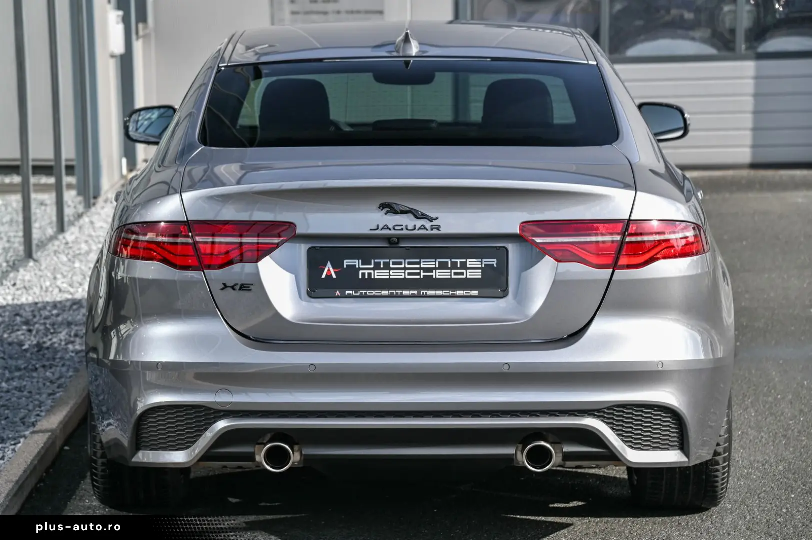 JAGUAR XE P250 Edition R-Dynamic Black Pack  Meridian