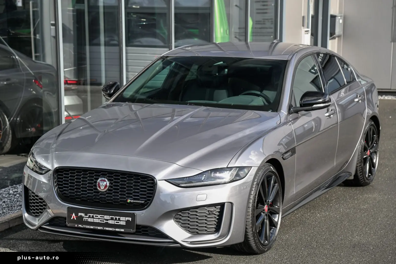 JAGUAR XE P250 Edition R-Dynamic Black Pack  Meridian