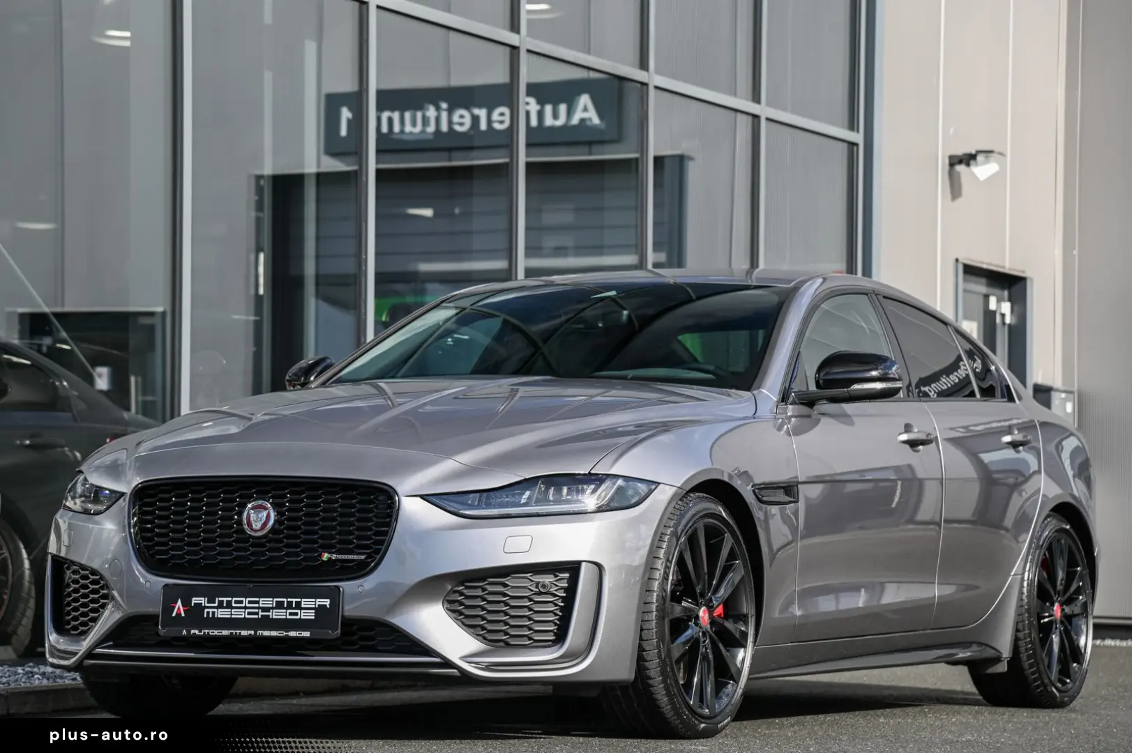JAGUAR XE P250 Edition R-Dynamic Black Pack  Meridian