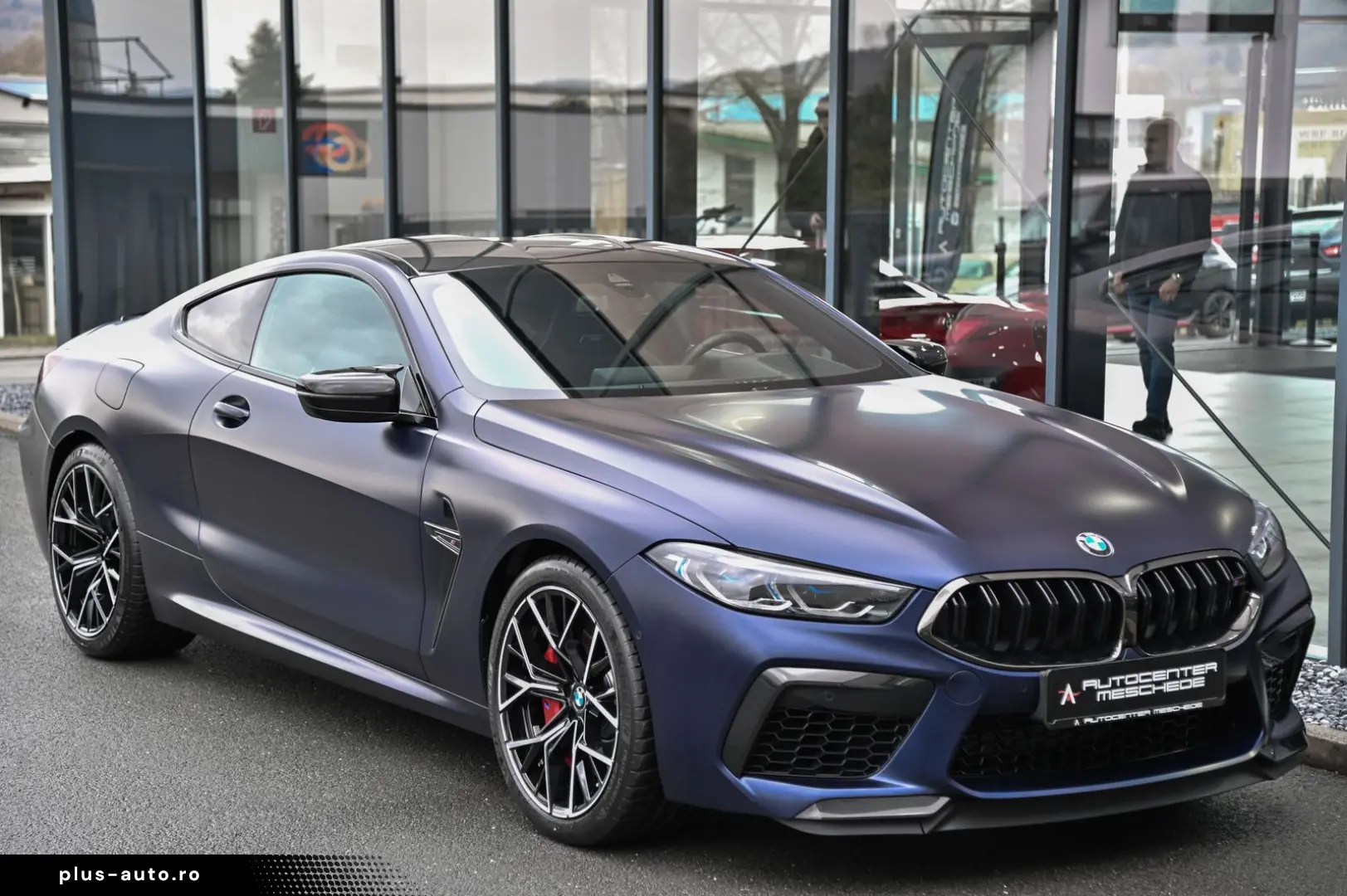 BMW M8 Competition Coupe Frozen Blue  erst 8.834 km
